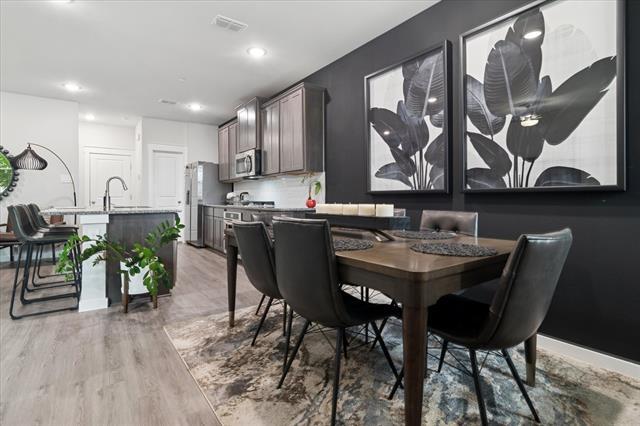 Foto del edificio - 3047 Tenor Wy