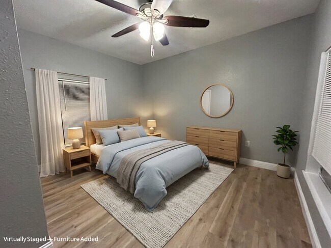 Foto del edificio - 426 N Clements St