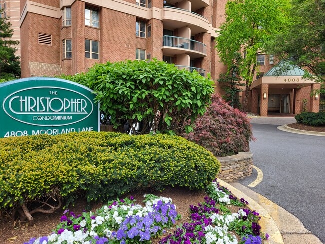 Building Photo - 4808 Moorland Ln