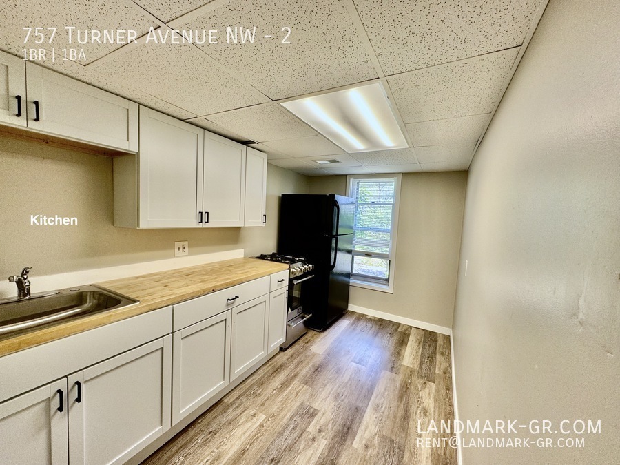 Primary Photo - 757 Turner Ave NW