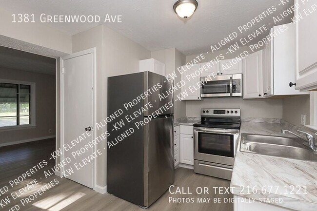 Foto del edificio - 1381 Greenwood Ave