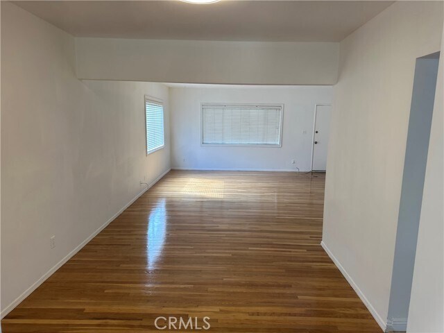 Foto del edificio - 803 E Newmark Ave