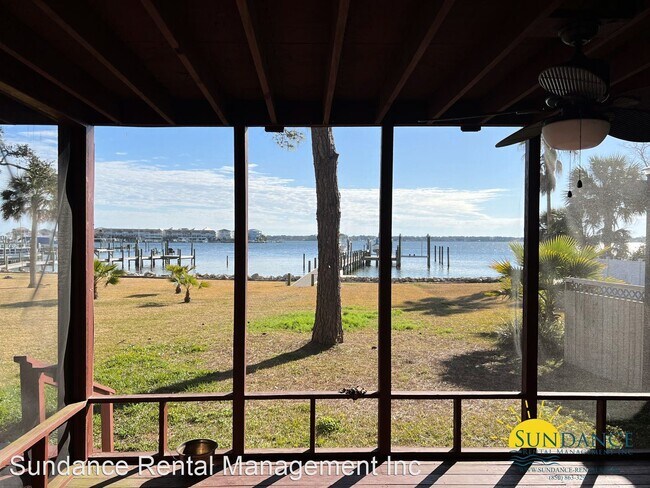 Foto del edificio - 3 br, 2.5 bath House - 105 Clifford Drive