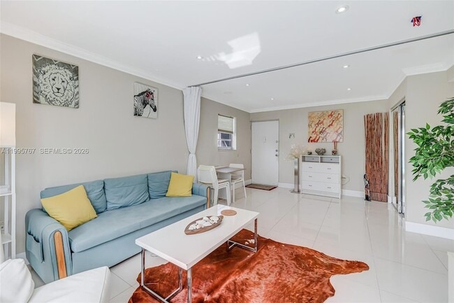 Photo - 618 Euclid Ave Apartment