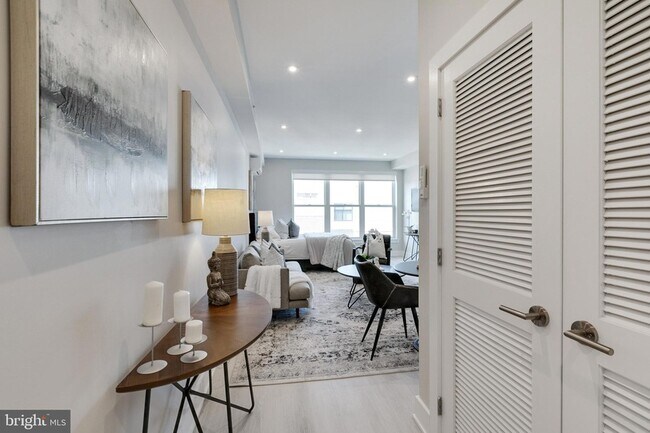 Foto del edificio - 1533 Ridge Ave