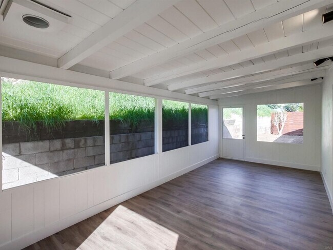 Building Photo - 4 Bedroom Single Family Home in San Diego