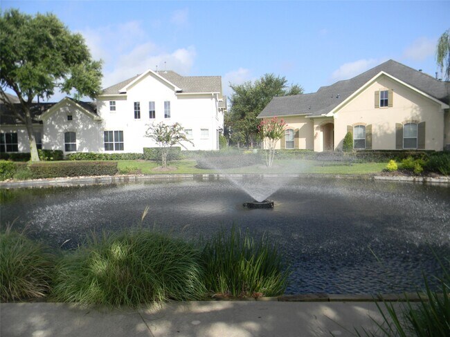 Foto del edificio - 4302 Lake Walk Ct