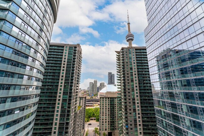 Building Photo - 16 York St