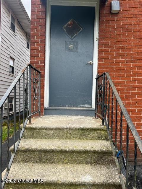 Building Photo - 23 McAlpin St