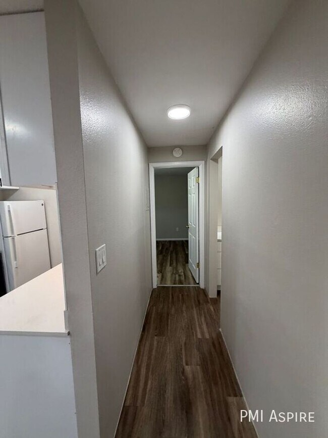 Foto del edificio - MOVE IN SPECIAL! 1 Bedroom Apartment in Lakewood– Cozy Living right off of Wadsworth close to Hwy 6!