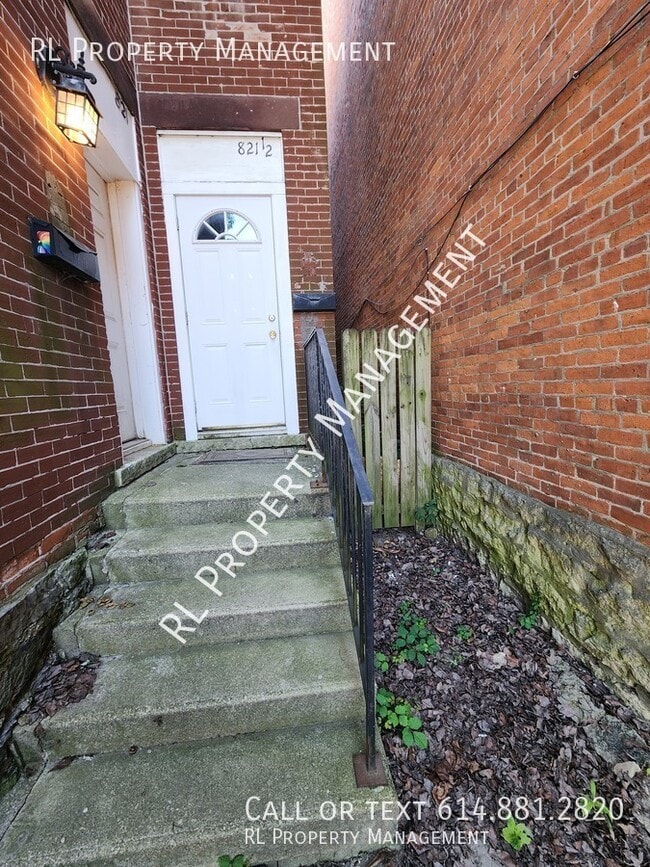 Foto del edificio - Two bedroom one bathroom apartment in Olde...
