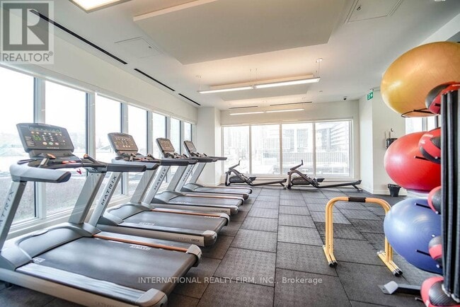 Photo du bâtiment - 15 Lower Jarvis St