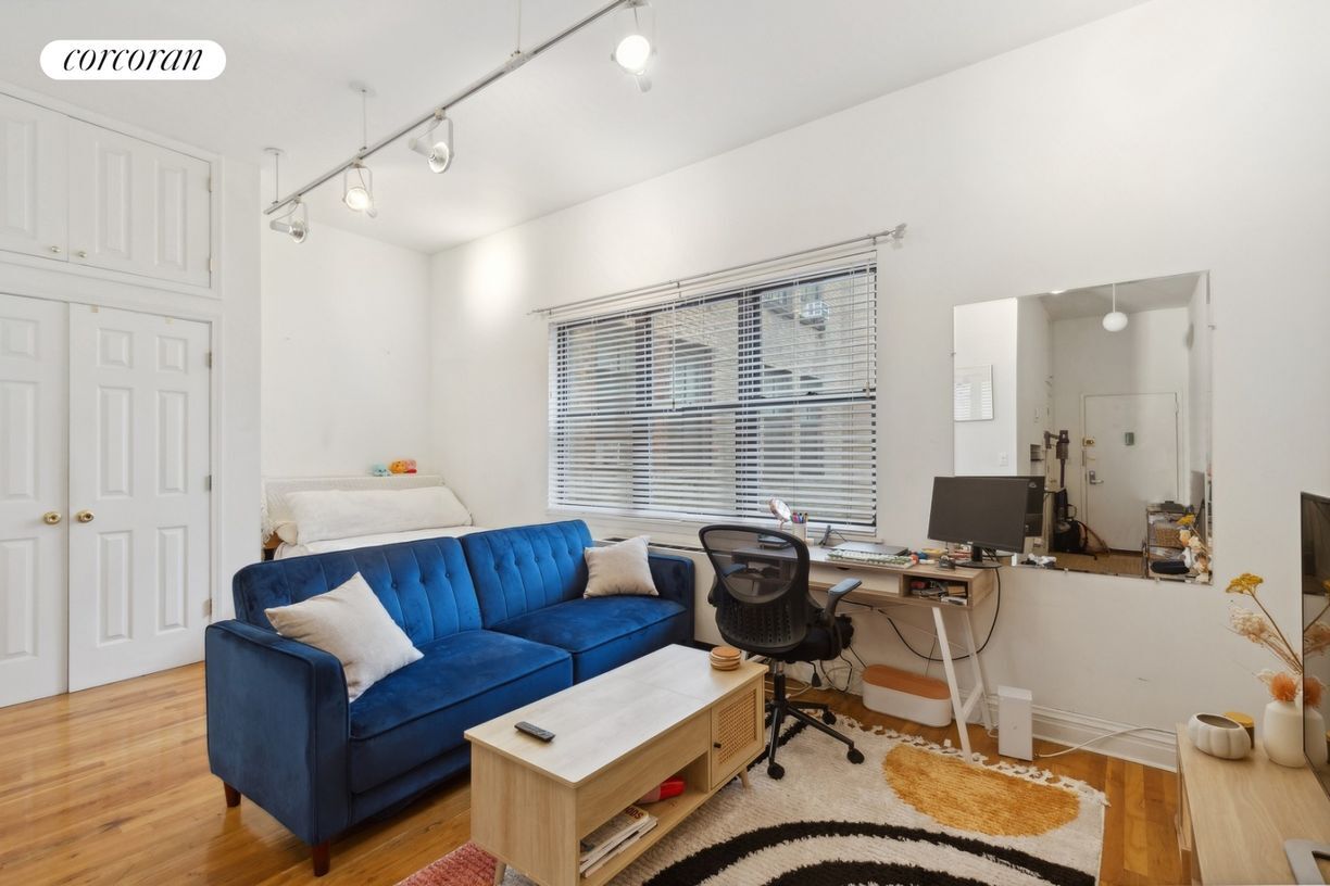 Foto principal - 56 Court St
