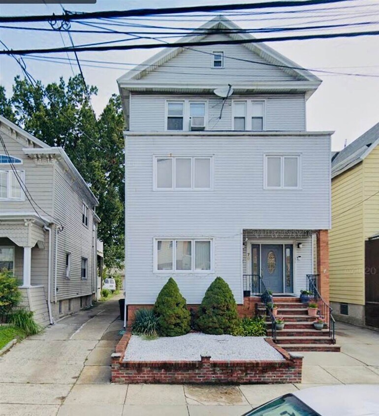 Primary Photo - 79 W 32nd St