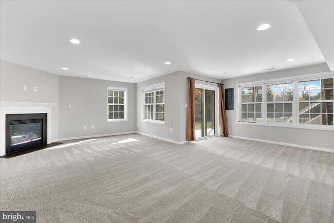 Foto del edificio - 41625 Broxbourne Terrace