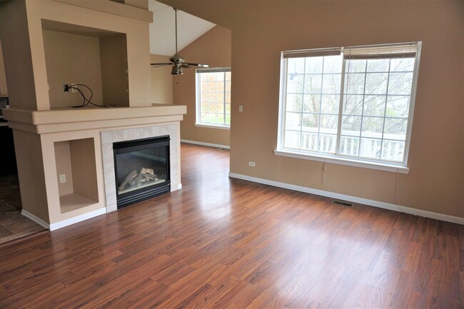 Building Photo - 2350 Twilight Dr