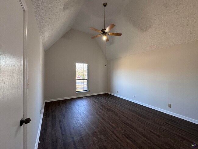 Building Photo - 117 Oconee St