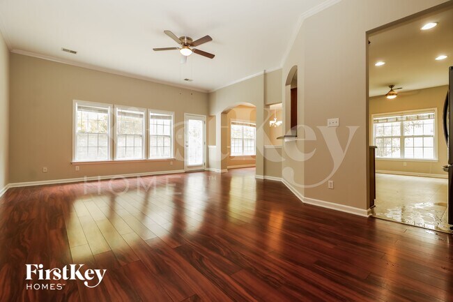 Foto del edificio - 9661 Pebble Creek Blvd
