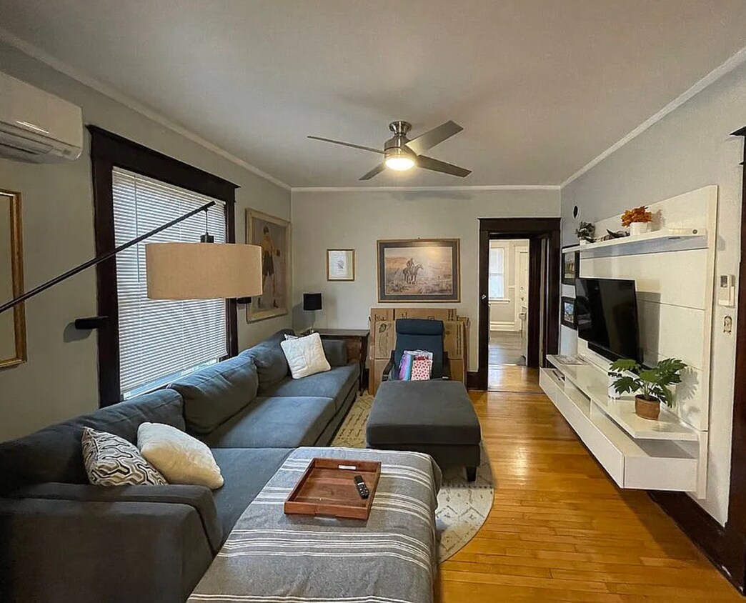 Foto principal - 2821 Garfield Ave