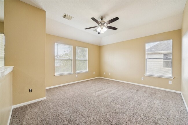 Building Photo - 2614 Willow Springs Ln