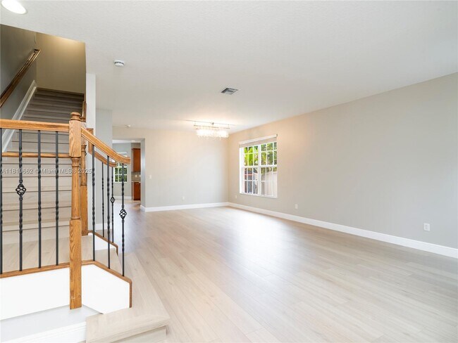 Foto del edificio - 2028 SW 16th Terrace