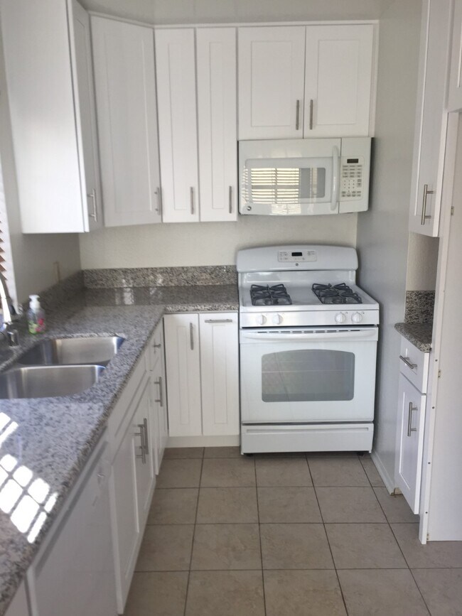 Building Photo - 4902 Kester Ave