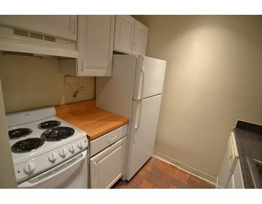 Building Photo - 51 Saint Germain St