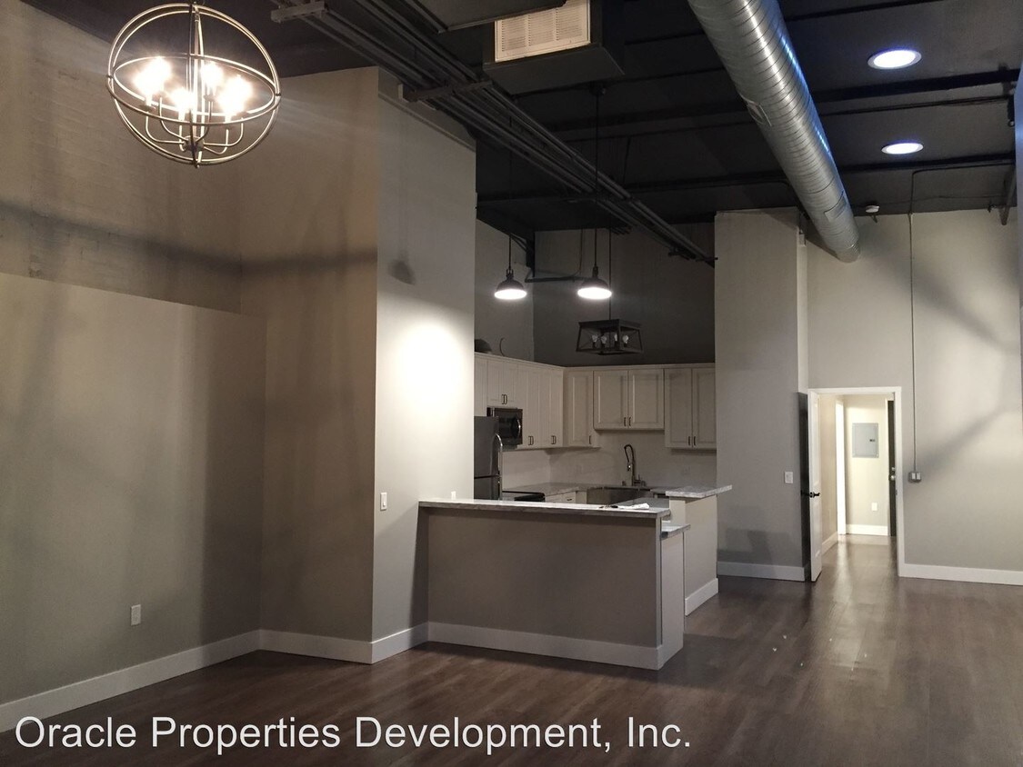 Foto principal - 1023 Front St