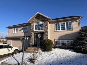 Building Photo - 18 Madison Ave