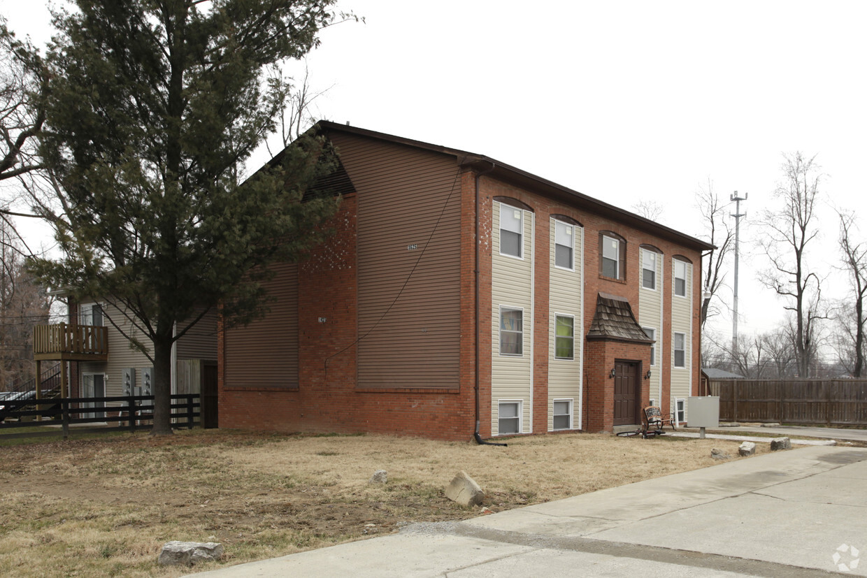 Building Photo - 1625 Brick Kiln Ln