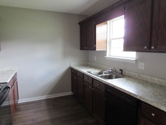 Foto del edificio - Duplex Close to Shaw AFB!