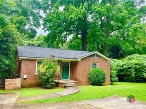 Building Photo - 135 Appleby Dr