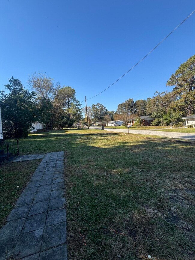 Foto del edificio - 2006 Scott Rd