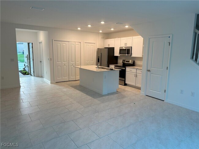 Foto del edificio - 14237 Oviedo Pl