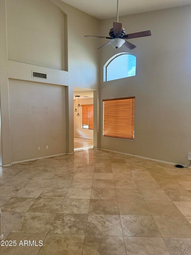 Foto del edificio - 1266 W Kingbird Dr