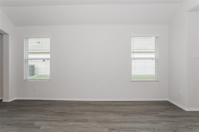 Building Photo - 3706 Job Dr
