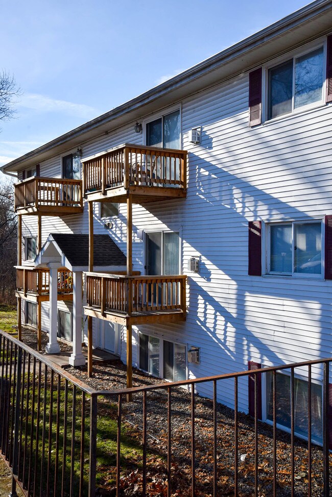 Trail Ridge NE (Video) Apartments Cedar Rapids, IA