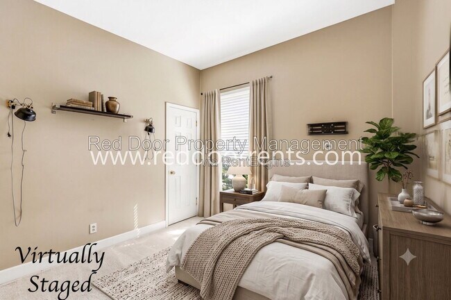 Photo - 1332a North College Avenue Apartment
