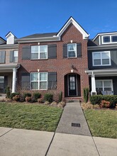 Building Photo - 369 Carriage House Ln