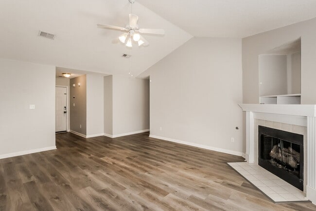 Building Photo - 1486 McAllen Cove