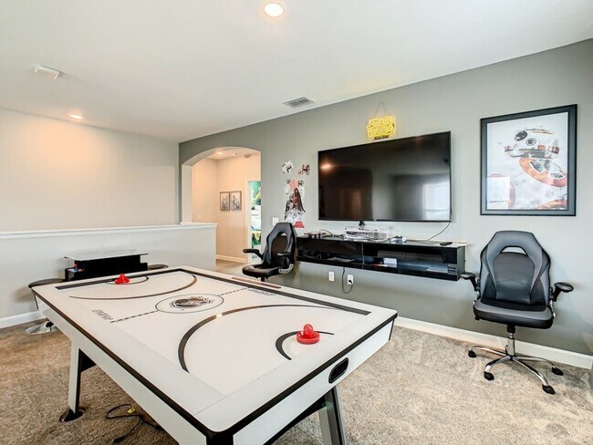 Foto del edificio - 8150 Cabot Cliffs Dr