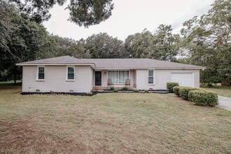Building Photo - 1723 Folly Rd