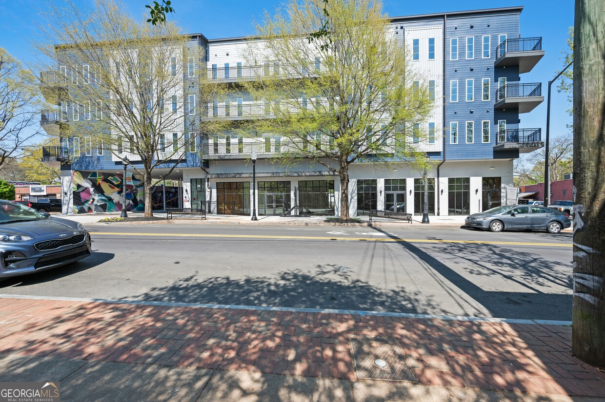 Primary Photo - 456 Flat Shoals Ave SE