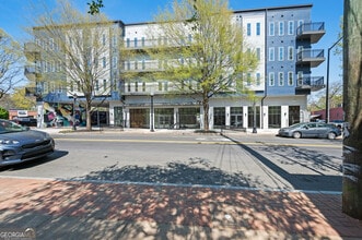 Building Photo - 456 Flat Shoals Ave SE