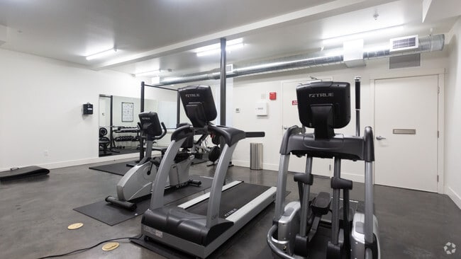 Interior Photo - MOTIF APTS
