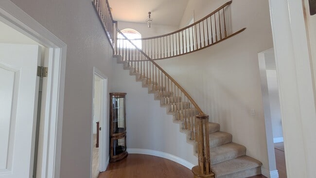 Foto del edificio - 559 Cherry Way