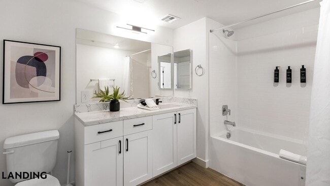 Building Photo - 2555 N Rancho Dr