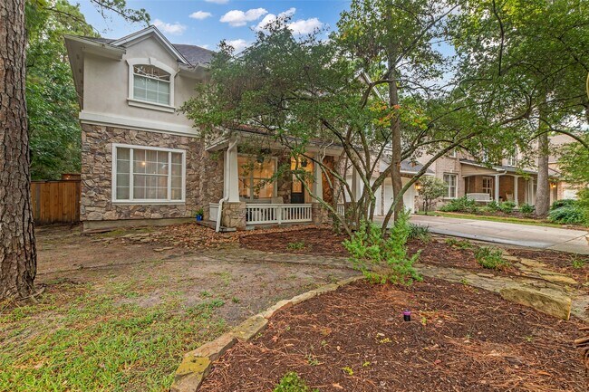 Building Photo - 211 Maple Path Pl