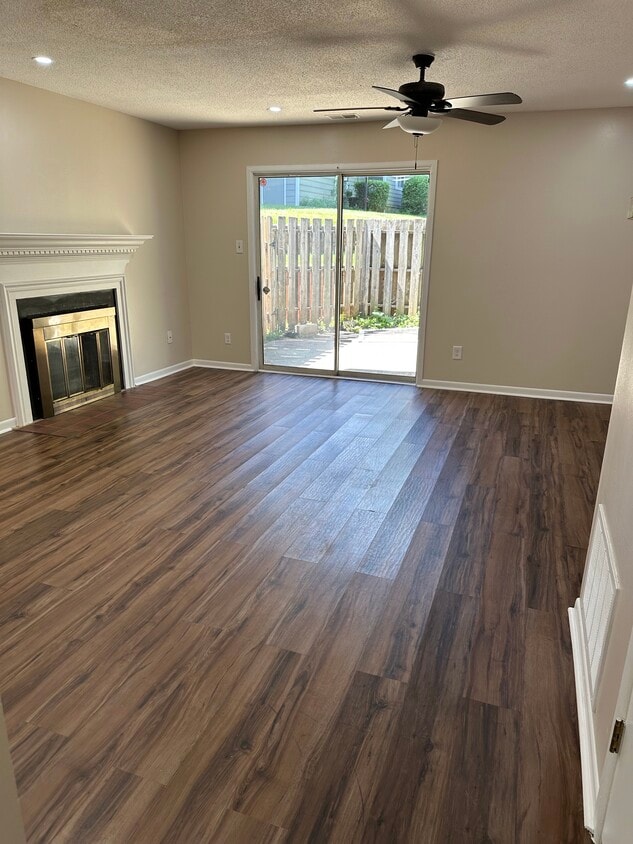 Primary Photo - 2926 Heathstead Pl