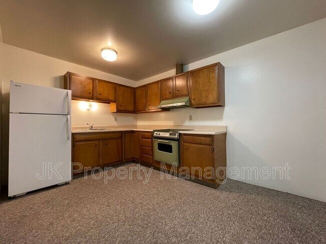 Building Photo - 1110 2nd Ave S